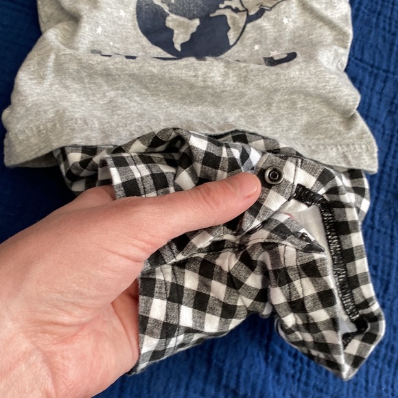 4/$20 “Hello World” one piece shorts and t-shirt - Picture 3 of 6